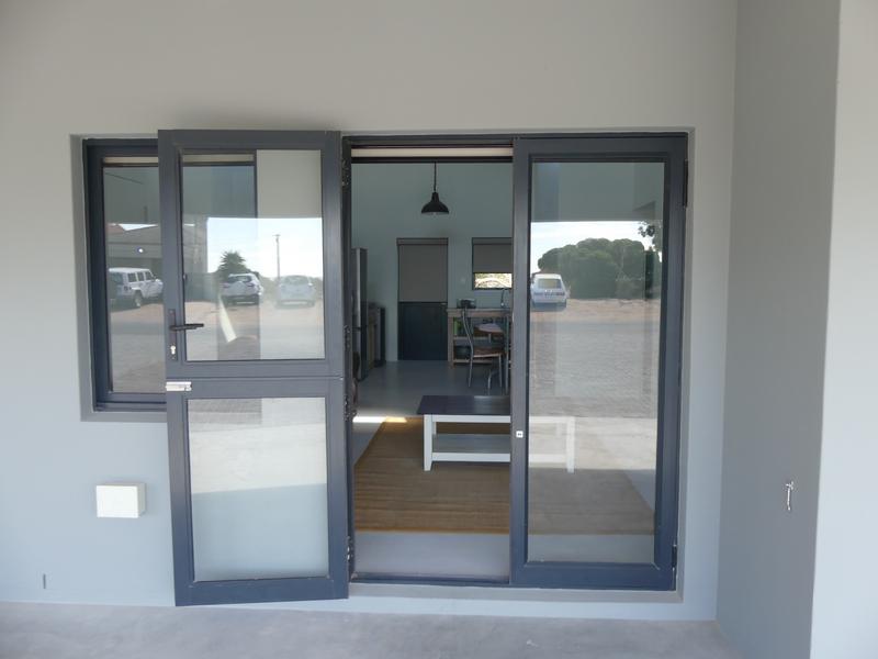 To Let 2 Bedroom Property for Rent in Britannia Bay Western Cape